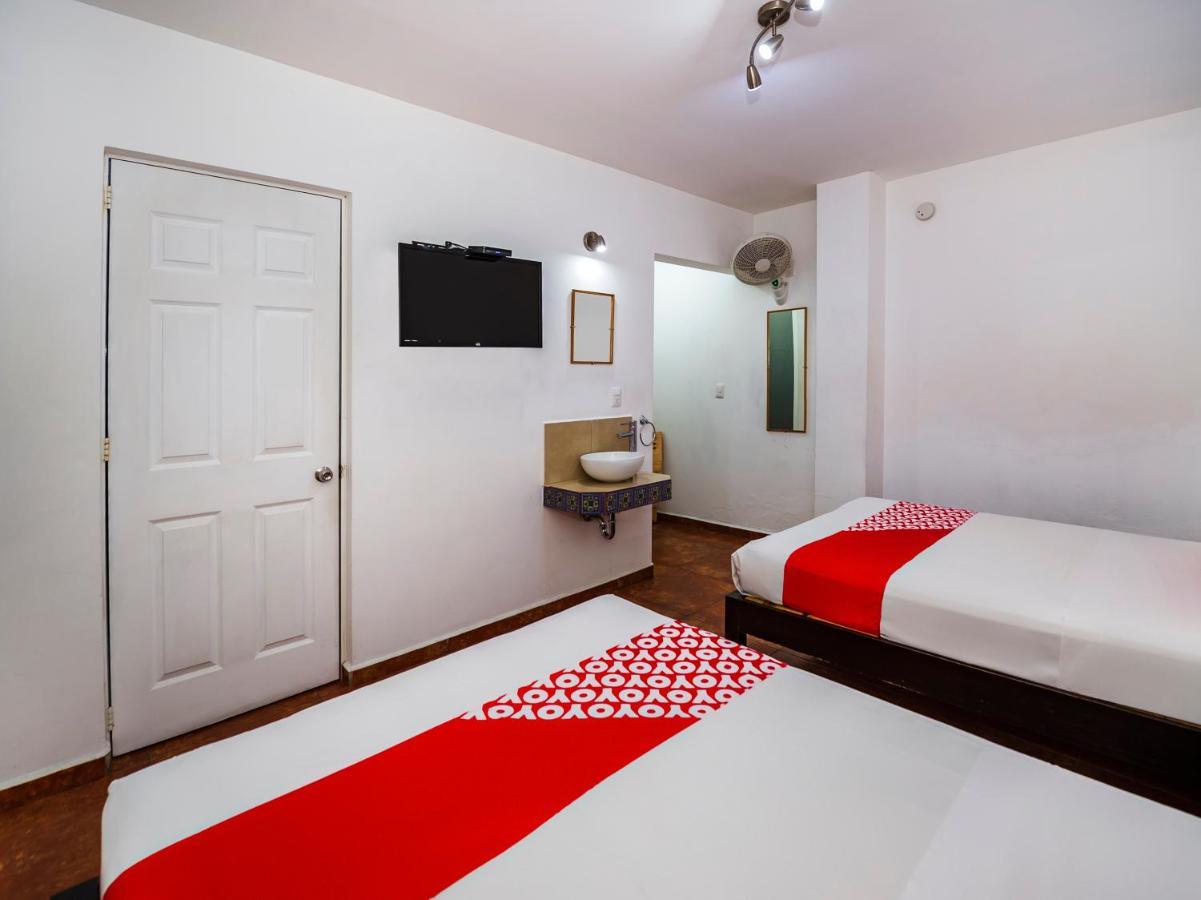Itza Hotal & Cafe Hotel Queretaro Luaran gambar