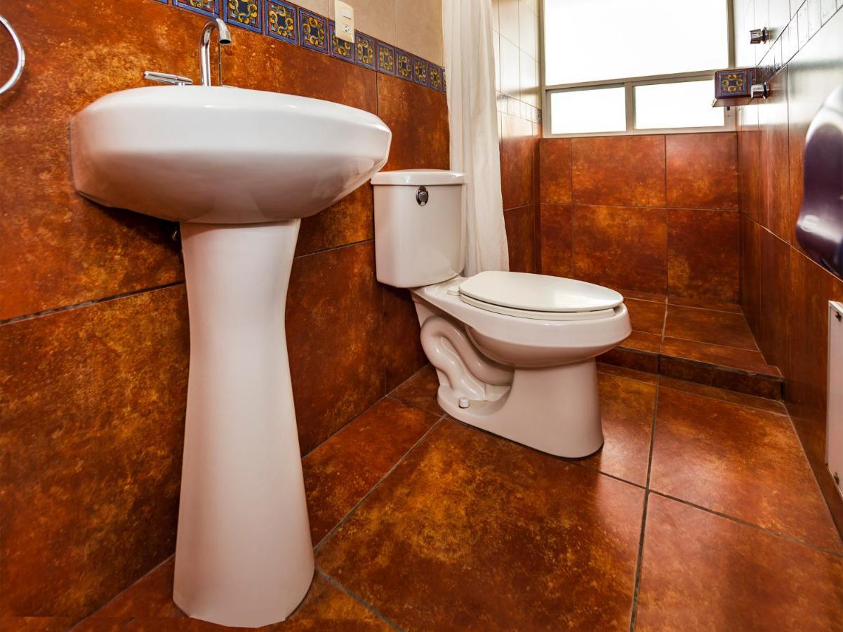 Itza Hotal & Cafe Hotel Queretaro Luaran gambar