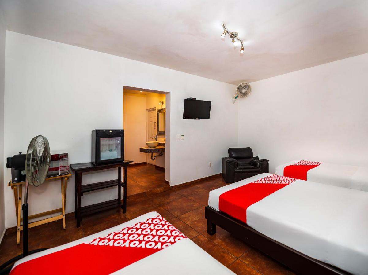 Itza Hotal & Cafe Hotel Queretaro Luaran gambar