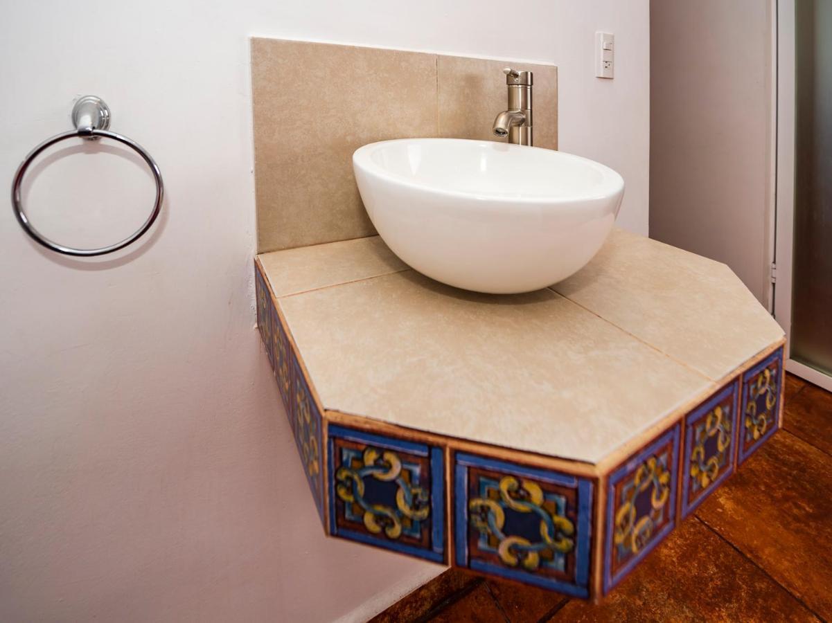 Itza Hotal & Cafe Hotel Queretaro Luaran gambar