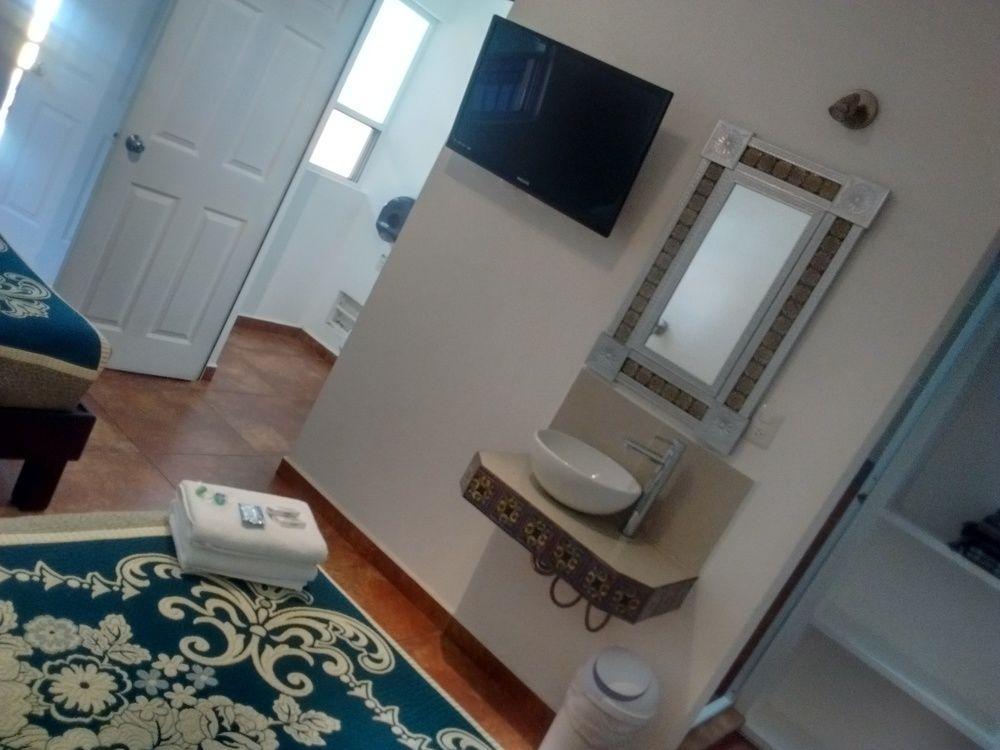 Itza Hotal & Cafe Hotel Queretaro Luaran gambar